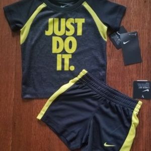 NWT Nike Just Do It 2 Piece Shirt Shorts Set